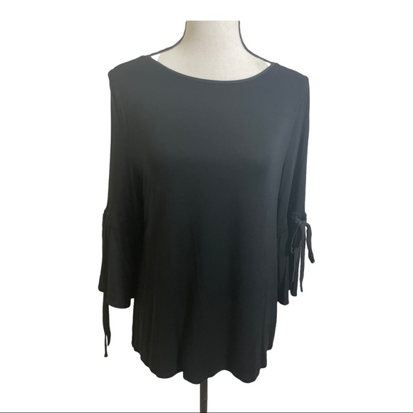 White House black market blouse with bell tie sleeves. Size medium. Rayon - Picture 2 of 9